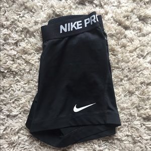 Nike pros short